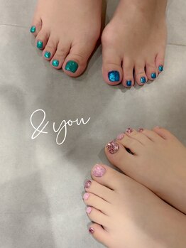 アンドユー(&you)の写真/旬のフットネイル定額を堪能！付け替えオフ無料親指アートで大人可愛く◎