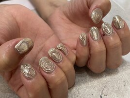 ミラーネイル 新宿/新宿三丁目