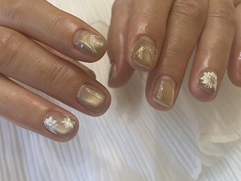 シャンス(chance)の写真/ニュアンスネイルも多数♪優しく丁寧オフ＆自爪を削らずにを徹底し清潔感と好印象を与える美しい指先へ☆
