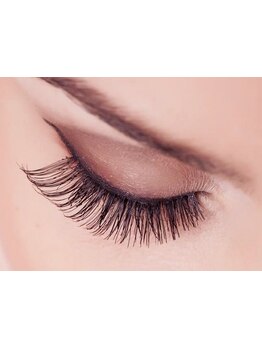 ボリュームのある目元にしたい