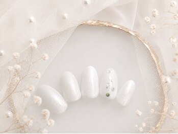 ネイルバズ(Nail BUZZ)/初回ソフトジェルオフ込5800円