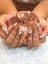 エスフィーネイルサロン ブリーユ(Esfy nailsalon Brille)/スカルプ選べるトレンドアート