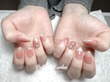 オーラ(Orla)/チークマグネットフレンチネイル