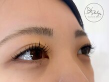 エスリリープラス(SLily+)/【マツエク/フラットラッシュ】