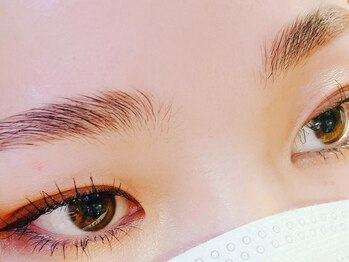 ルルゴ(LULUGO)の写真/SNSで話題沸騰中の【ハリウッドブロウリフト】を初回¥4980でお得に体験♪自然な”フサッと眉毛”を叶える♪