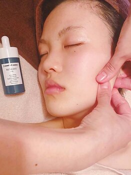 アロマルーム樅の写真/オールハンドマッサージでじっくり丁寧に施術します◎凝り固まった筋肉をほぐしてフェイスラインすっきり☆