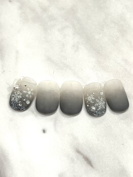 プチネイル安气子 日比谷シャンテ店/