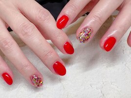 赤色ネイル