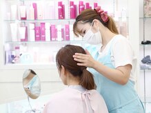 エステ後はメイクも☆お客様に似合うメイク方法を伝授☆