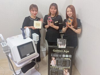 ゴールデンエイジ(Golden Age)/スタッフ【毛穴/小顔/痩身】