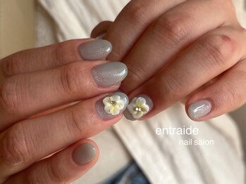 アントレッド(entraide)/ミストグレー×ぷっくりハイビ