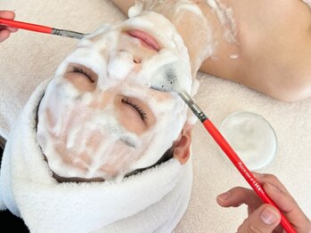 アンズラッシュ(An'z LASH)の写真/【頑固な肌悩みに】ララピール・ハーブピーリング◎お肌の状態を見極めた丁寧な施術で、潤い満ちた艶肌へ☆