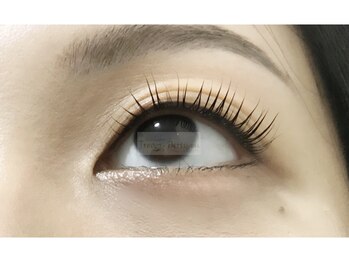 トレヴァーデルチザン 南船場店(Trevor de'rtisan eyelash)/パリジェンヌラッシュリフト