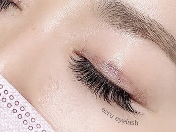 エクリュ アイラッシュ(ecru eyelash)/ボリュームラッシュ