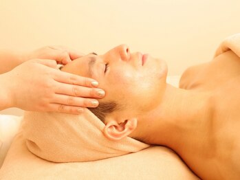 フェイシャルプロ 大阪京橋の写真/“今よりもっと自分を好きになる” 自信が持てる私になるために。肌の悩みを見極めて導く、プロの美肌ケア