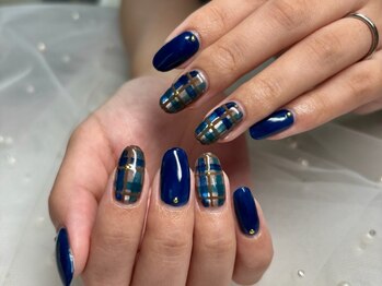 Nail Salon F &