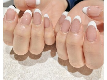 シンプルフレンチネイル