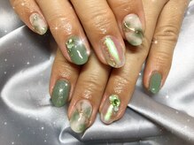 ウィズ フェリーク/グリーン天然石ネイル