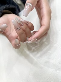 キラキラチェーンネイル