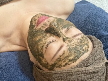 フェアリーテイル エクセレント(Fairy tail Excellent)/毛穴悩みはハーブピーリング♪♪