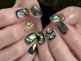 重厚感ゴールド×惑星ネイル