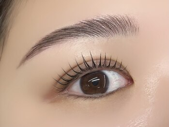 インザピンクリリー(in the pink LILY)/パリジェン+ハリウッドブロウ