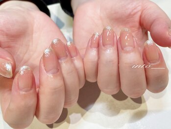 ネイルサロン イントゥ(into_)/チークネイル ラメ ちゅるん