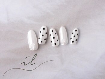 イル 神戸店/ミラー×水玉ネイル