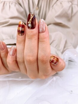 メグ(meg)/タータンチェックネイル8,800円