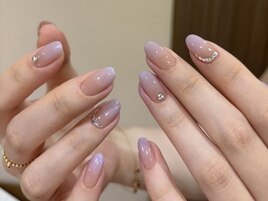 紫カラーグラテーションネイル