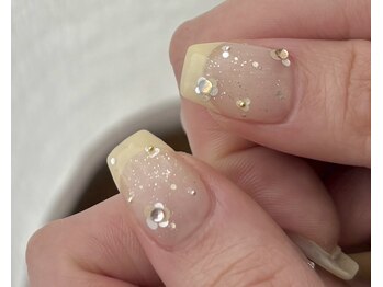 バターイエロー/ホロフラワー