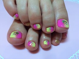 縦グラフットネイル