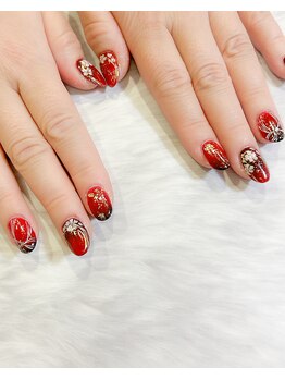 桜柄の赤黒和柄ネイル