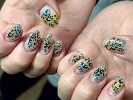 ヒョウ柄カラフル個性派ネイル☆