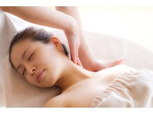 エステ de ティアラ/アロマデコルテ