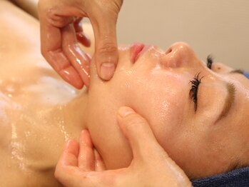 ジェイオー(J.O)/フェイシャル小顔矯正コルギ