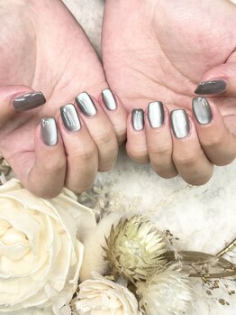 RICHELLE Design Collection