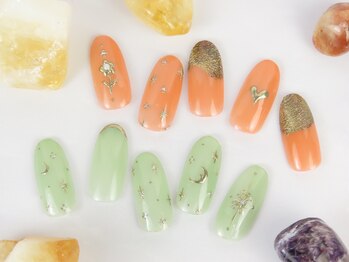 ウロネイルズ(ulo nails)/月や星、お花のジュエリーアート