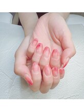 エクラン(Ecrin)/透け感レッドネイル