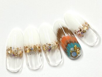 コルン/ピーコックネイル