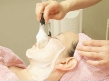 美肌室しずくの写真/本格お顔そりの後はオールハンドのマッサージやパックも☆お悩みに合わせて様々なメニューをご用意♪