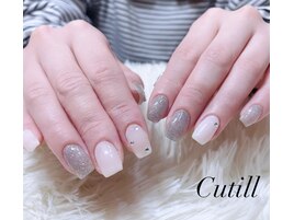 白×フラッシュネイル