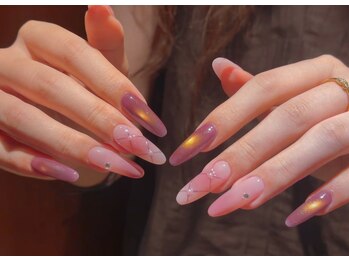 ティネイル(TI.NAIL)の写真/長さだしで憧れの縦長美爪へ!理想の美シルエットで指先に旬のデザインを添えて♪