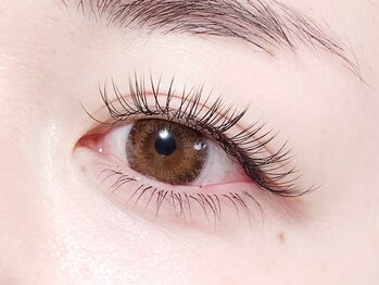 ビューティーサロン シェリー(Cherie)の写真/【すっぴん力底上げ】自まつげの存在感を120%引き出す！ アップワードリフトで濃密なふさふさ感を実現♪