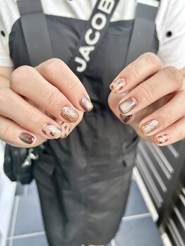 ヒョウ柄ネイル