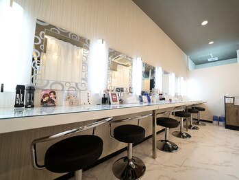 ティアラ 茶屋町店(tiara)/tiara茶屋町店