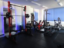 カラーズ(COLORS)/店内写真（トレーニングエリア）