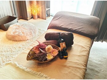 サロンドココ(Salon de CoCo)の写真/【完全個室の贅沢空間】極上のアロマが香るプライベートサロン◇日々の疲れを癒す自分へのご褒美時間を。