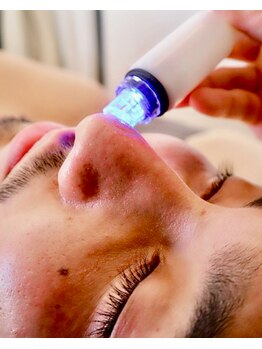 エモーションプラス(Emotion plus)/毛穴汚れをごっそり洗浄！