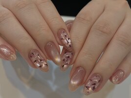 yui指名　ぷっくり押し花ネイル